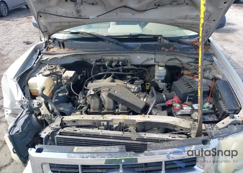 2008 Ford Escape Xlt из США, поврежденный, VIN 1FMCU03168KA55943